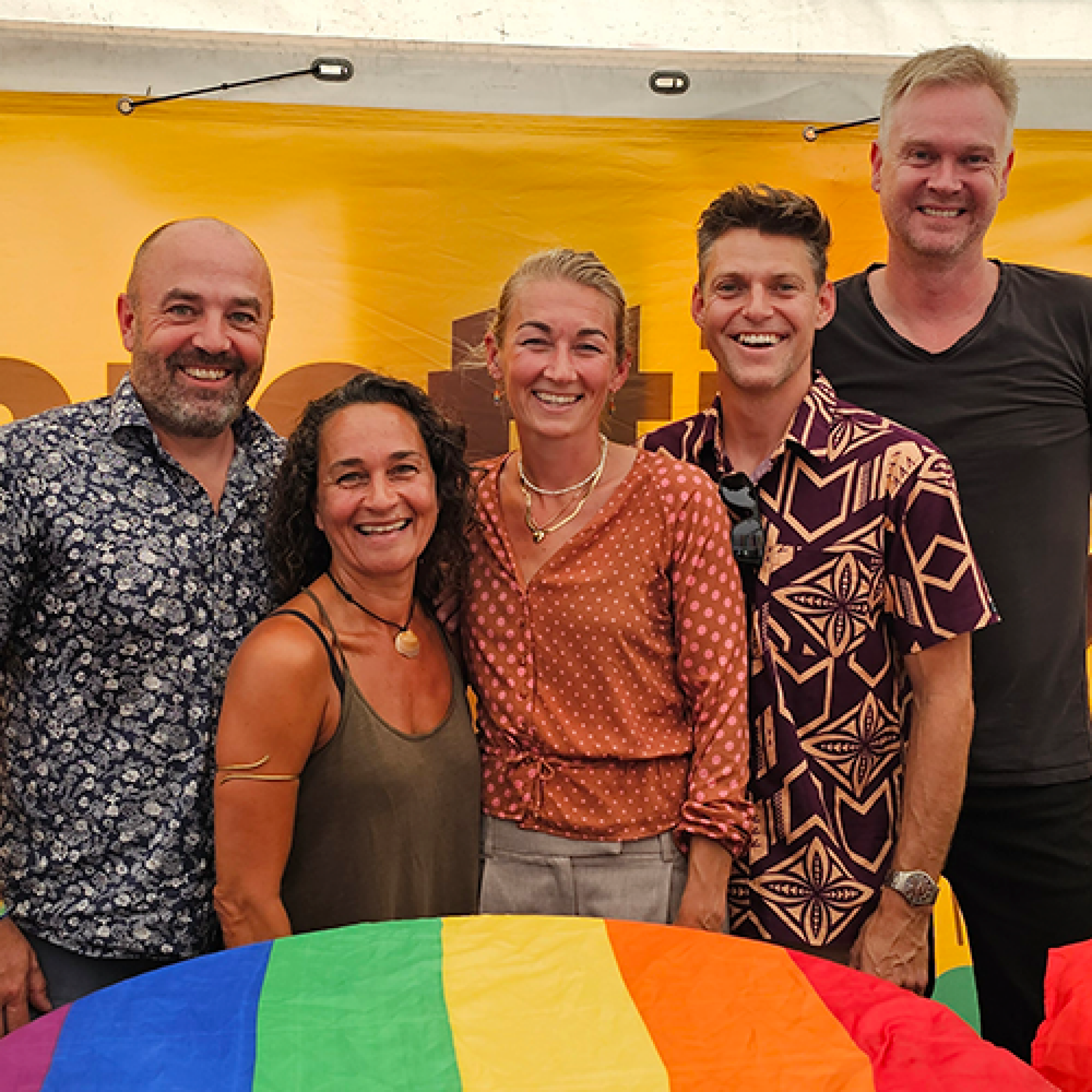 Debat om surrogasi til Copenhagen Pride. På billedet ses Johnni, Camilla, Nanna, Frederik og Mikkel Raahede